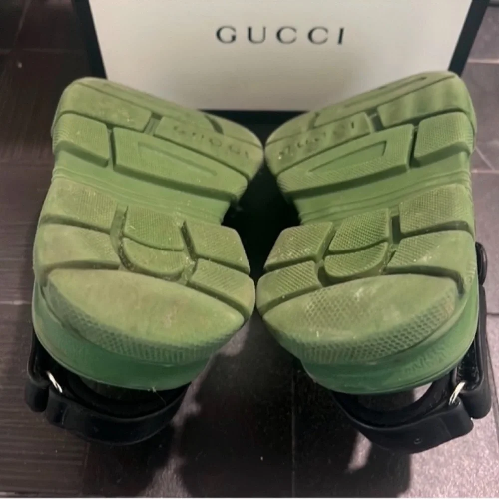 Authentic Gucci luxury designer kids signature boys leather sandals sz 13 Euro31